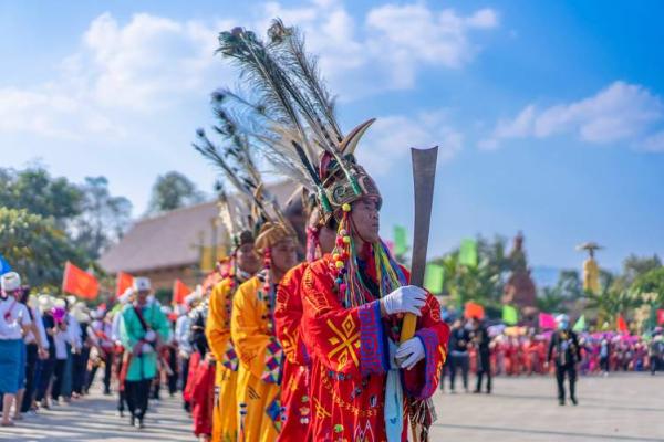 景颇节:歌舞升平,弘扬景颇族文化 景颇节:歌舞升平,弘扬景颇族文化