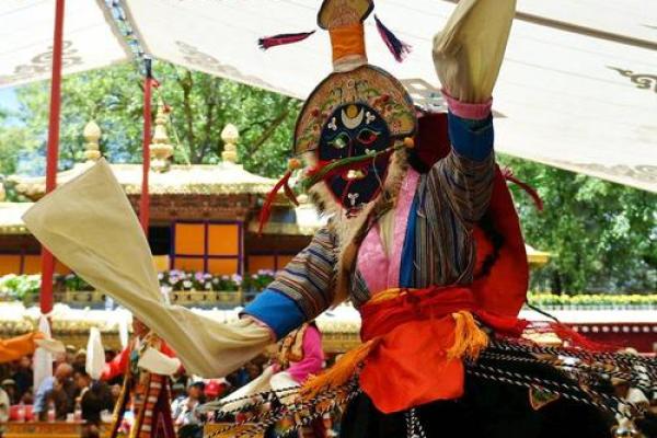 藏族雪顿节:美食狂欢、祈福祝安,感悟藏族文化 藏族雪顿节:美食狂欢、祈福祝安,感悟藏族文化