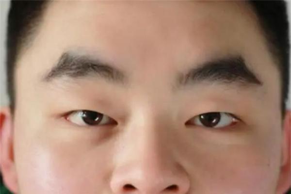 你可能忽略的命运误区：柯洁的命理与成就有何深刻联系？