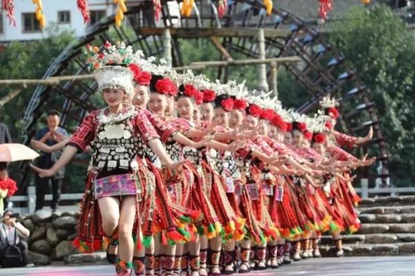 苗族苗年：歌舞升平、庆祝丰收，感受苗族风情