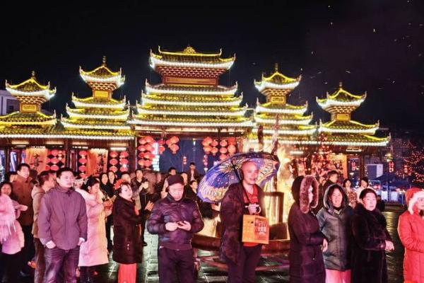 元宵：灯火阑珊，体验民间风情