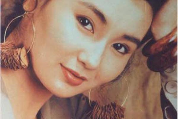 张曼玉的八字命理：揭开她人生的神秘面纱