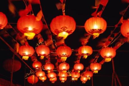 元宵:花灯照亮,感受传统自然之美