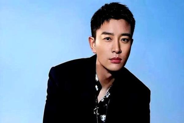 贾乃亮命理揭秘：从八字看他如何走向人生巅峰