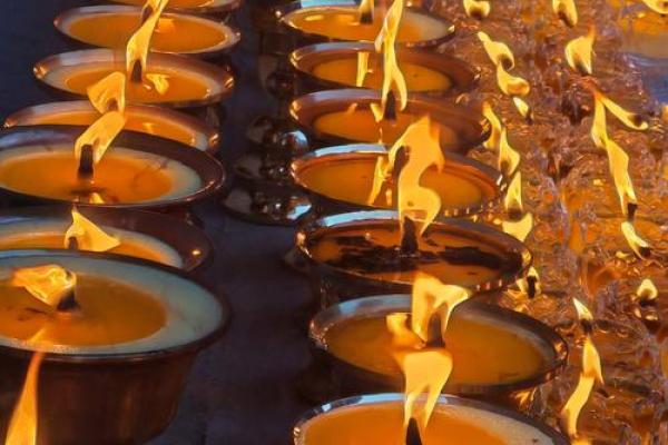 灯节:观灯祈福,感受韩国独特的节日氛围 灯节:观灯祈福,感受韩国独特的节日氛围